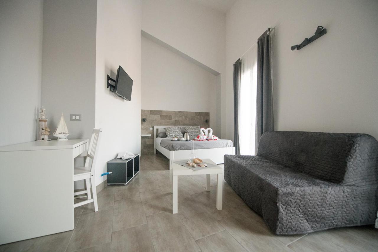 Dove Sorge Il Sole Bed & Breakfast Custonaci Exterior photo